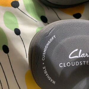 Clarks Cloudsteppers Gray Sandals